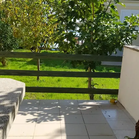 Rena & Filip, By The Apartamento