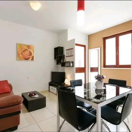 Apartment Rena & Filip, By The