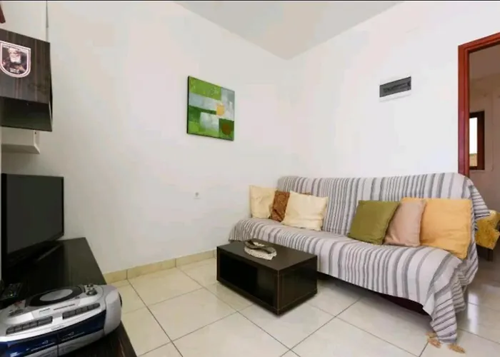 Rena & Filip, By The