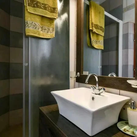 Rena & Filip, By The Apartamento Preko