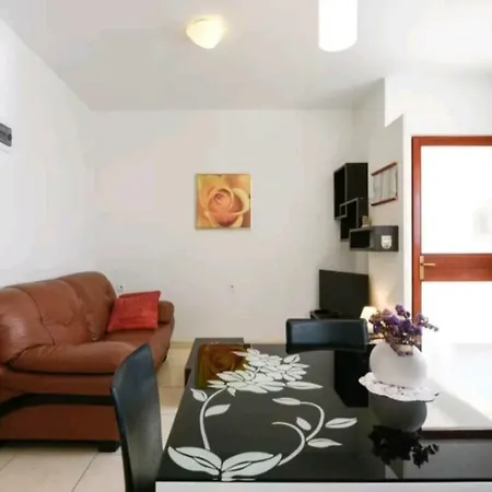 Rena & Filip, By The Apartment *