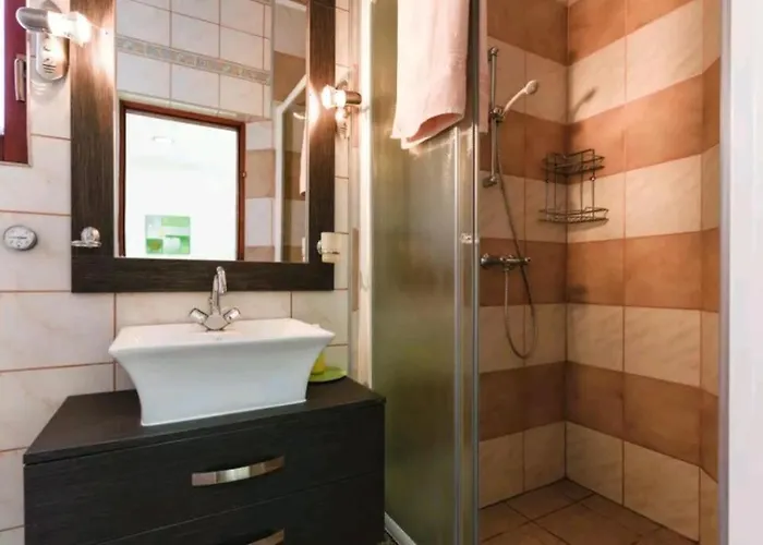 Rena & Filip, By The * 普莱克