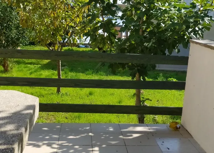 Rena & Filip, By The 公寓