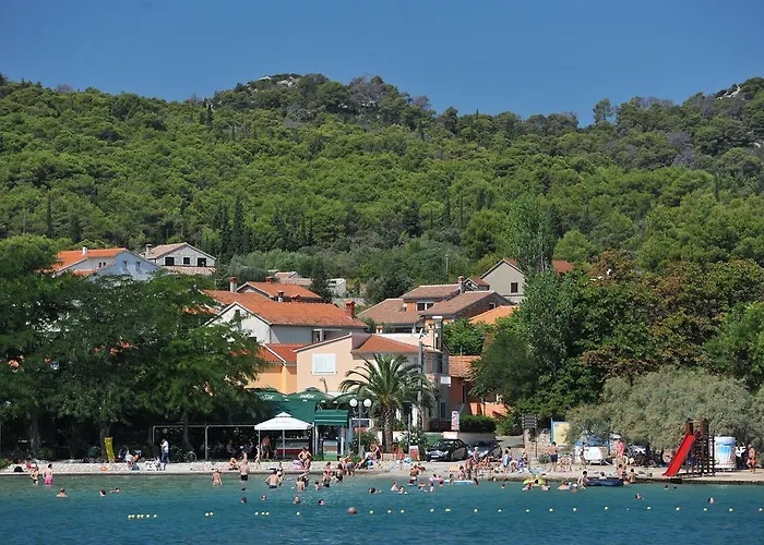 Rena & Filip, By The * 普莱克