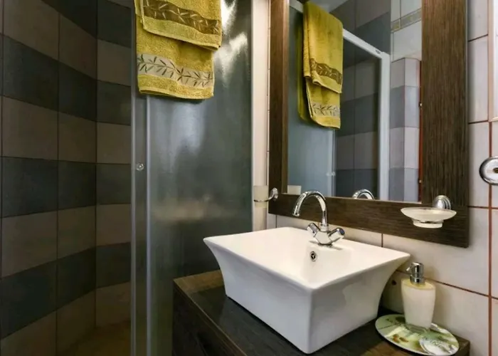 Rena & Filip, By The 公寓 普莱克